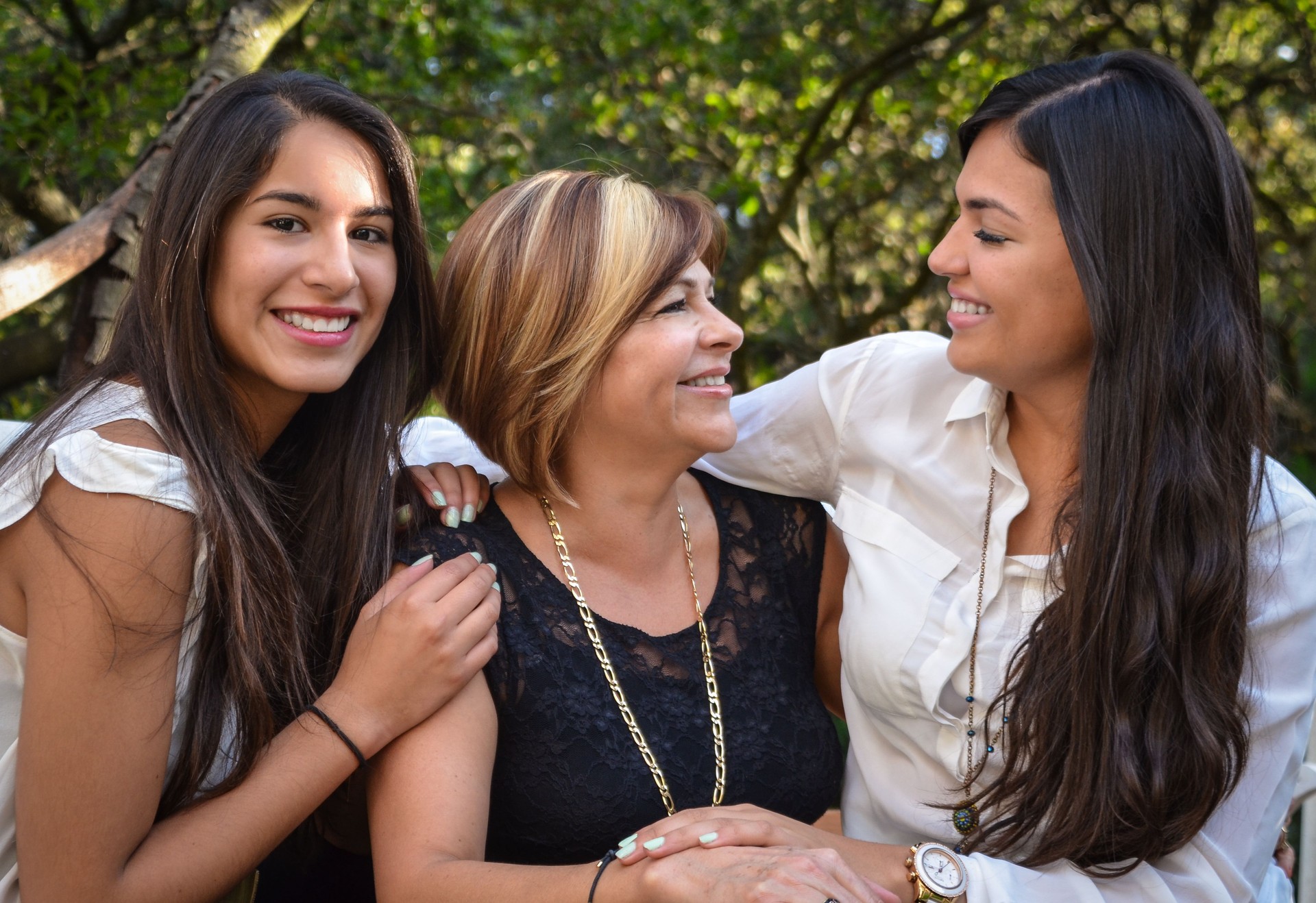 Latina madre e hijas